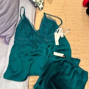 BNWT VS lingerie set